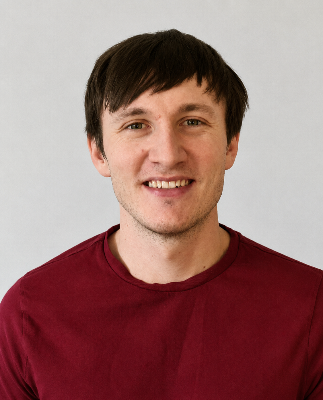 Tom Headshot